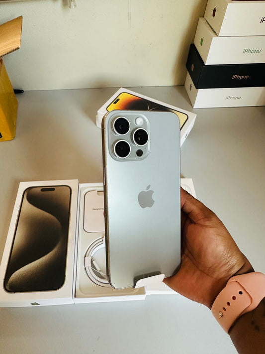 iPhone 15 pro 256 GB