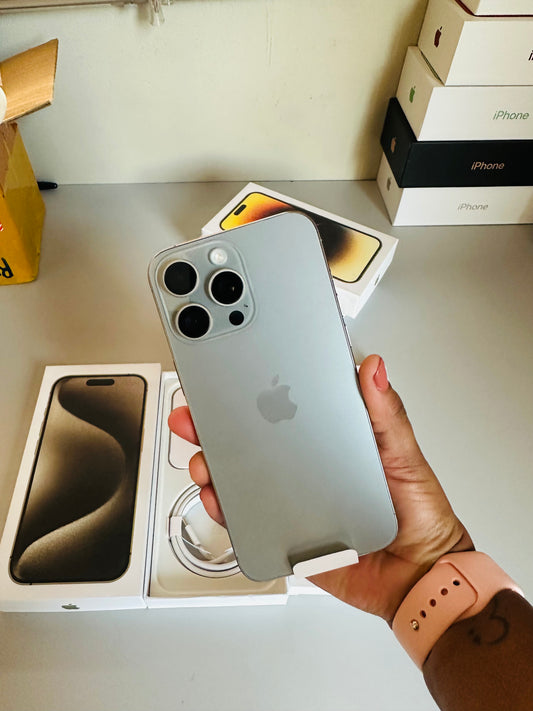 iPhone 15 pro 256 GB